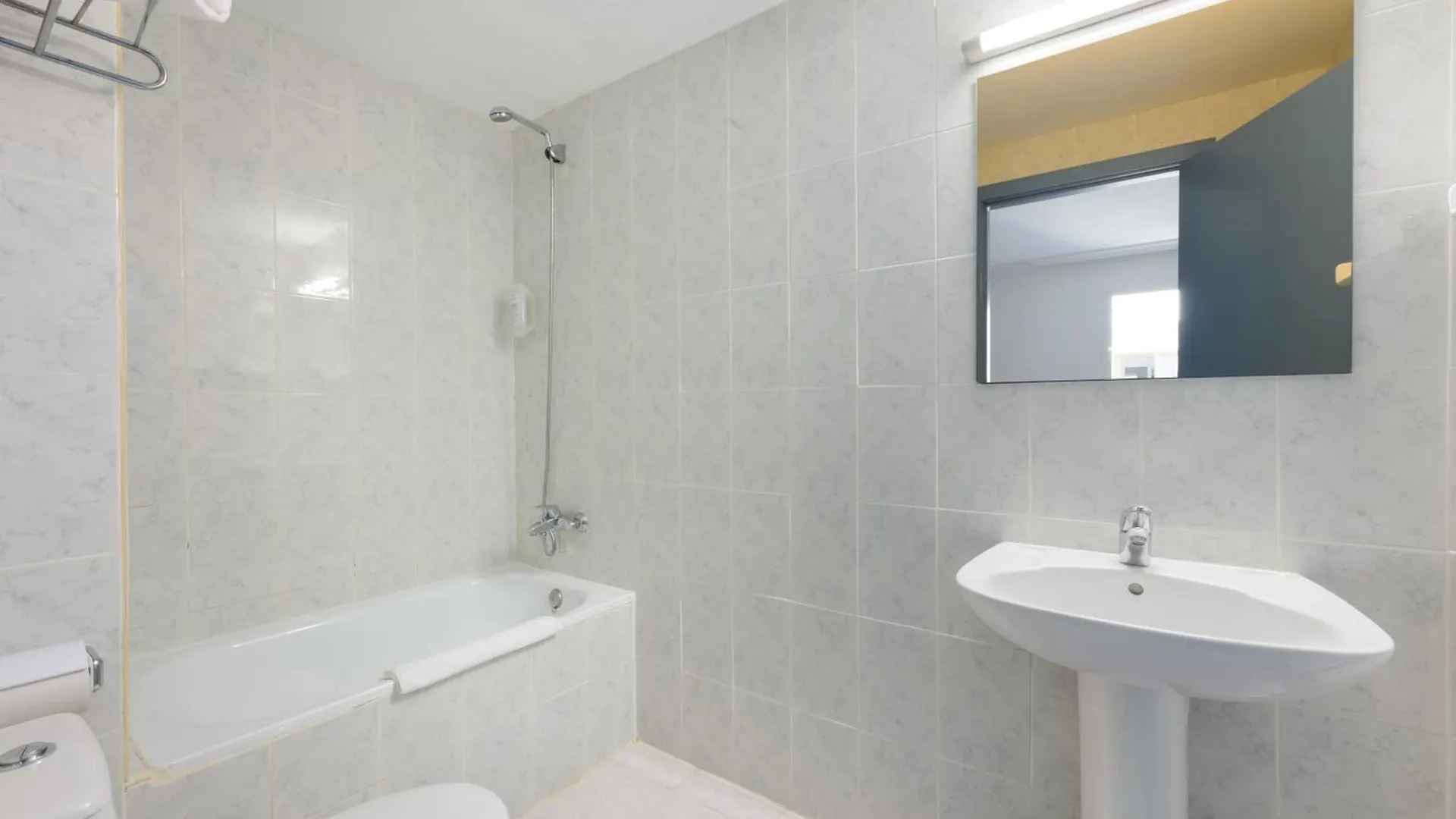 Vibra Calima Apartamentos - Adults Only San Antonio  Appartement